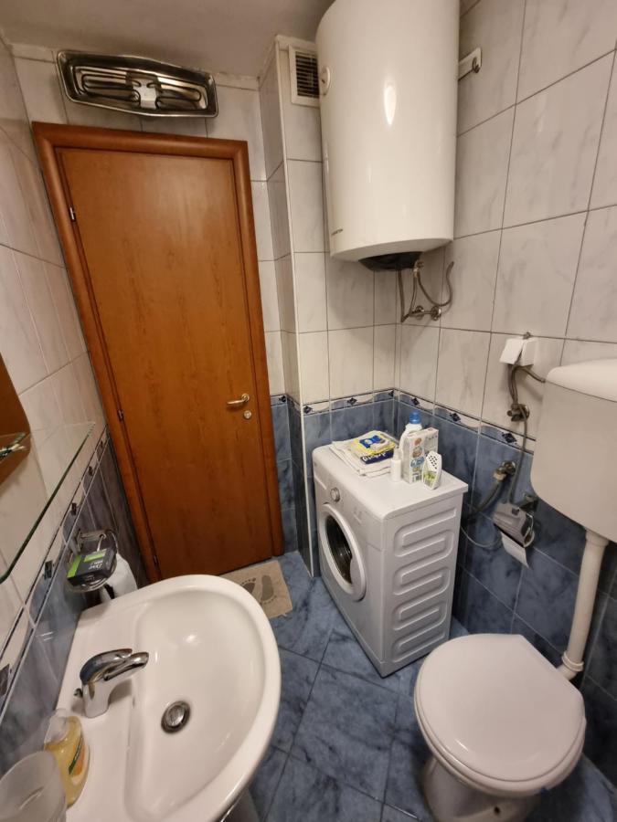 One Bedroom Centre Apartment Podgorica Exterior foto